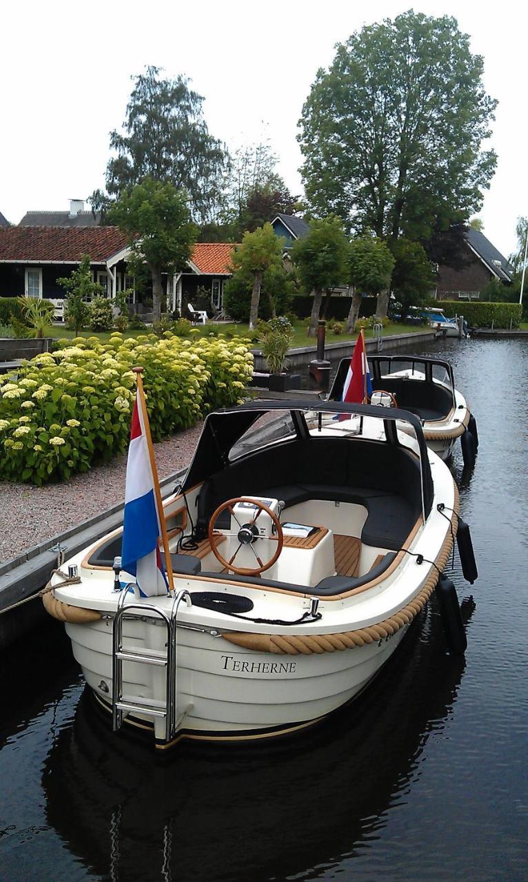 D'Oude Herbergh, Vakantiehuizen Aan Het Water Terherne Exterior foto